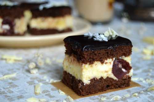 Рецепт торта с маком, ванильным кремом и шоколадной глазурью